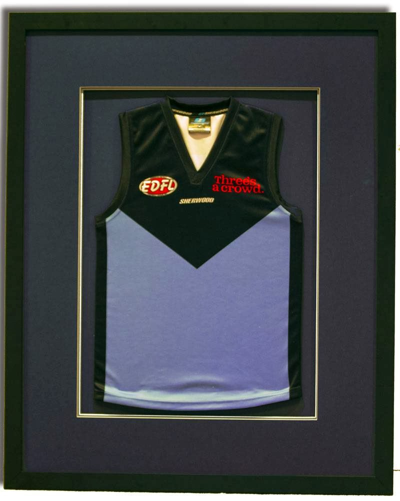 Chris Greasley custom framing | 63 Nimmo St, Essendon VIC 3040, Australia | Phone: (03) 9378 2500