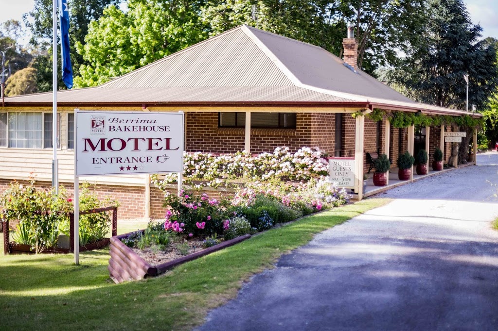 Berrima Bakehouse Motel | 19 Old Hume Highway, (entrance via Wingecarribee Street), Berrima NSW 2577, Australia | Phone: (02) 4877 1381