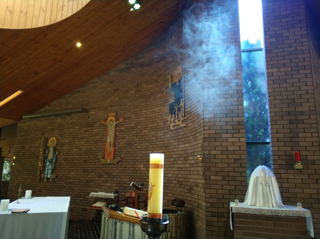 St Pauls Catholic Church | church | 251 Tongarra Rd, Albion Park NSW 2527, Australia | 0242562038 OR +61 2 4256 2038