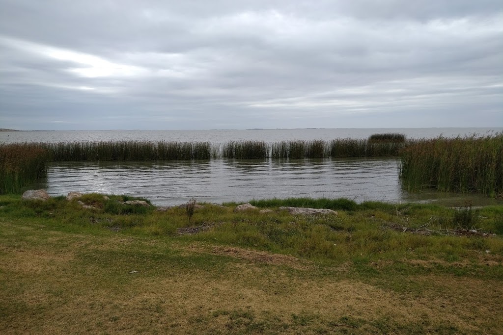 Avro Anson Monument | Hyde Ave, Meningie SA 5264, Australia