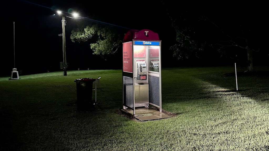 Telstra Payphone | 2 Friend St, Barney Point QLD 4680, Australia | Phone: 1800 011 433