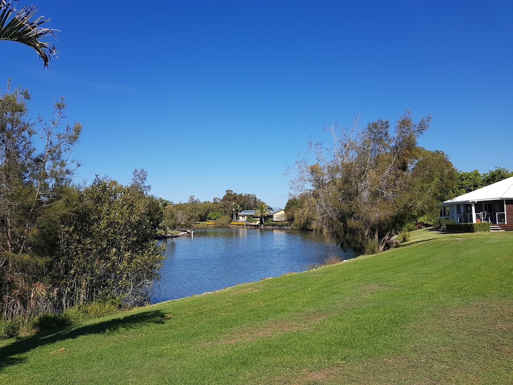 Palm Lake Resort Yamba | 1 Orion Dr, Yamba NSW 2464, Australia | Phone: 1800 084 119