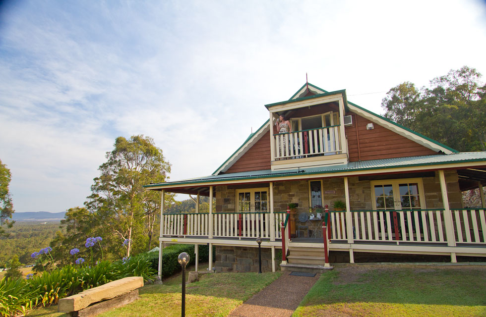 Bimbadeen Mountain Retreat | lodging | 37 Moon Mountain Dr, Mount View NSW 2325, Australia | 0249917484 OR +61 2 4991 7484