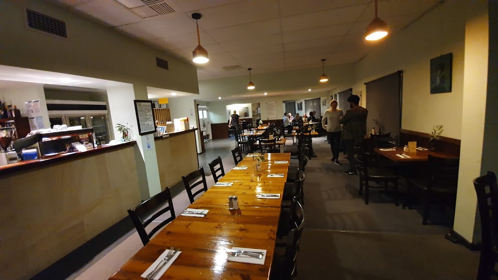 Kookaburra Restaurant | restaurant | 125-127 Grampians Rd, Halls Gap VIC 3381, Australia | 0353564222 OR +61 3 5356 4222