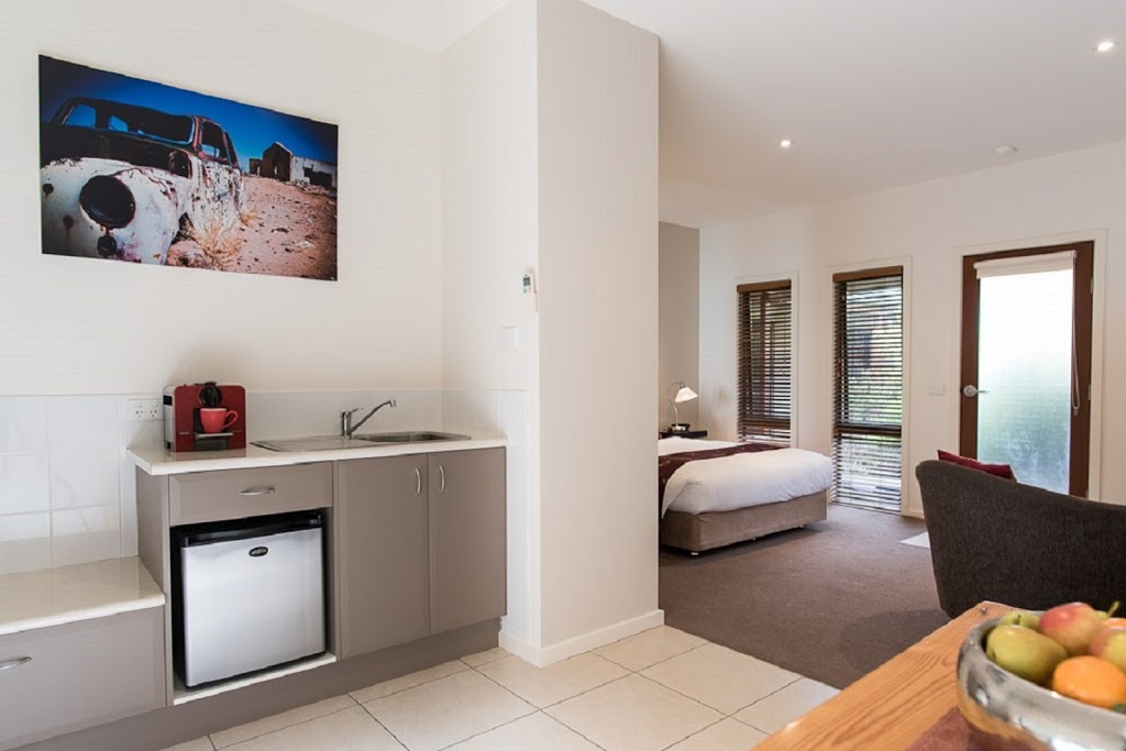 Balconies Dolphincove | lodging | 336 Pacific Way, Tura Beach NSW 2548, Australia | 0264959193 OR +61 2 6495 9193