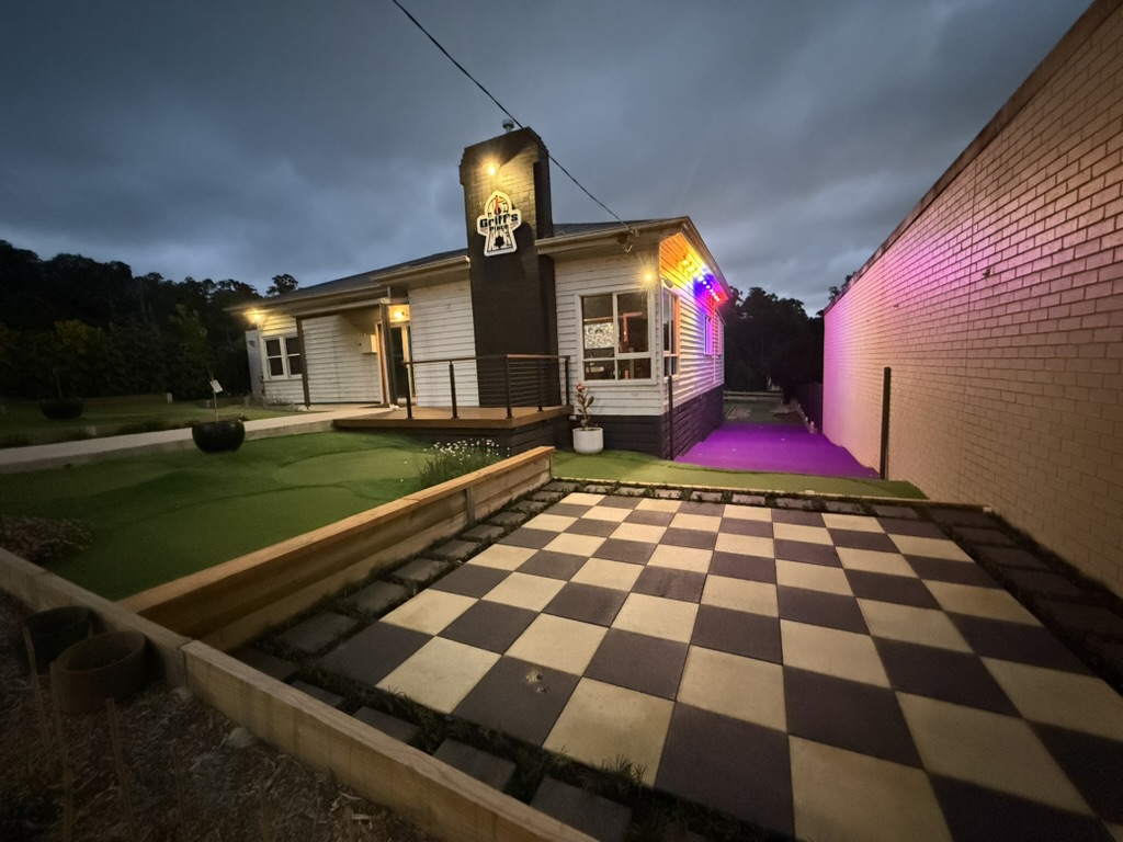 Griffs Place | 56/60 McBride St, Cockatoo VIC 3781, Australia | Phone: (03) 4210 0101