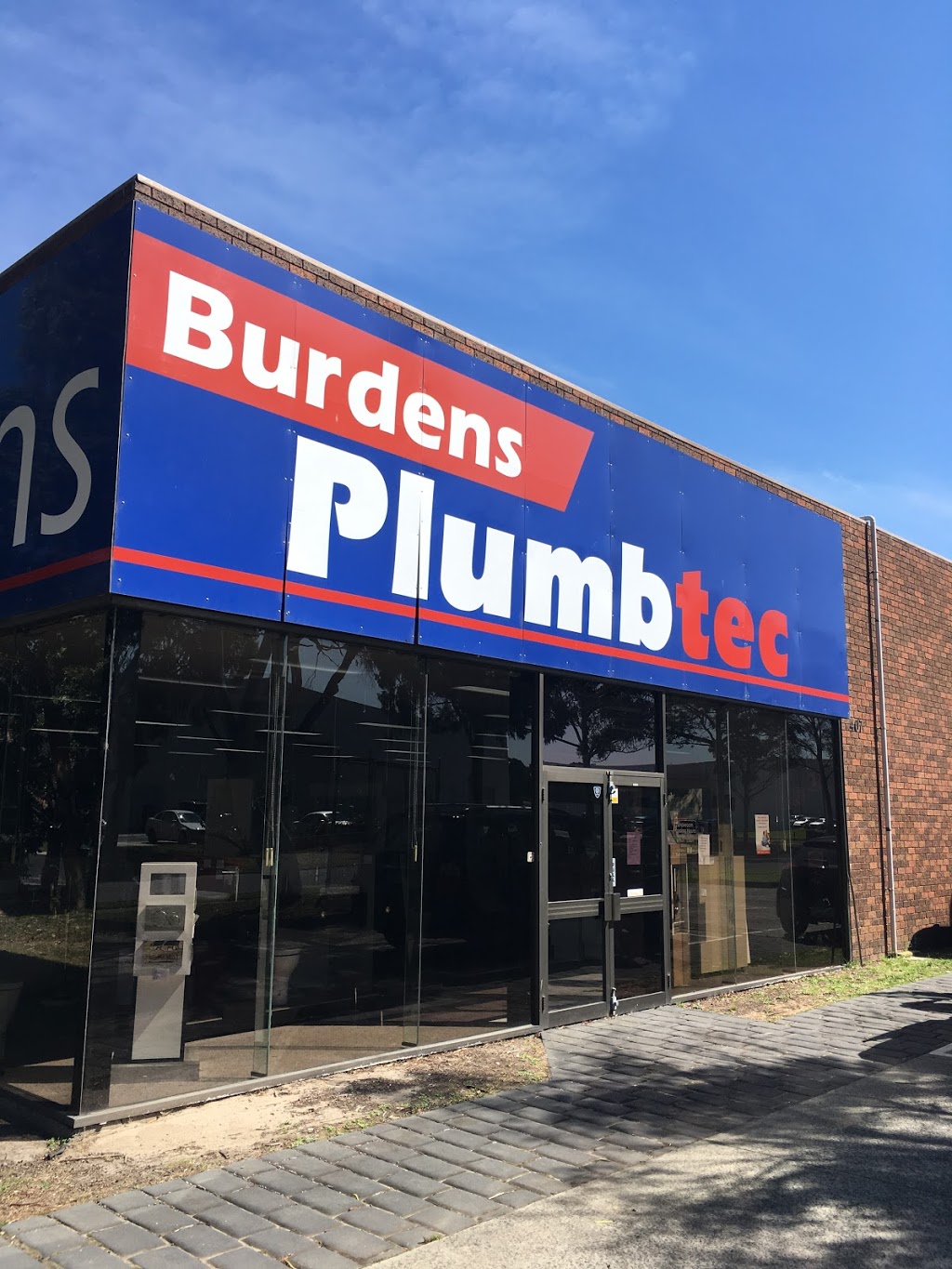 Burdens Bathrooms Braeside | 407 Lower Dandenong Rd, Dingley Village VIC 3195, Australia | Phone: (03) 9262 2111