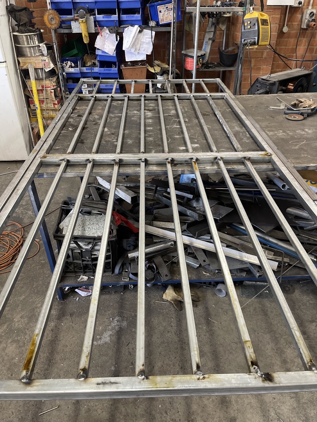 Welding-services-fabrication | 4 Louise Ave, Ingleburn NSW 2565, Australia | Phone: 0432 187 439