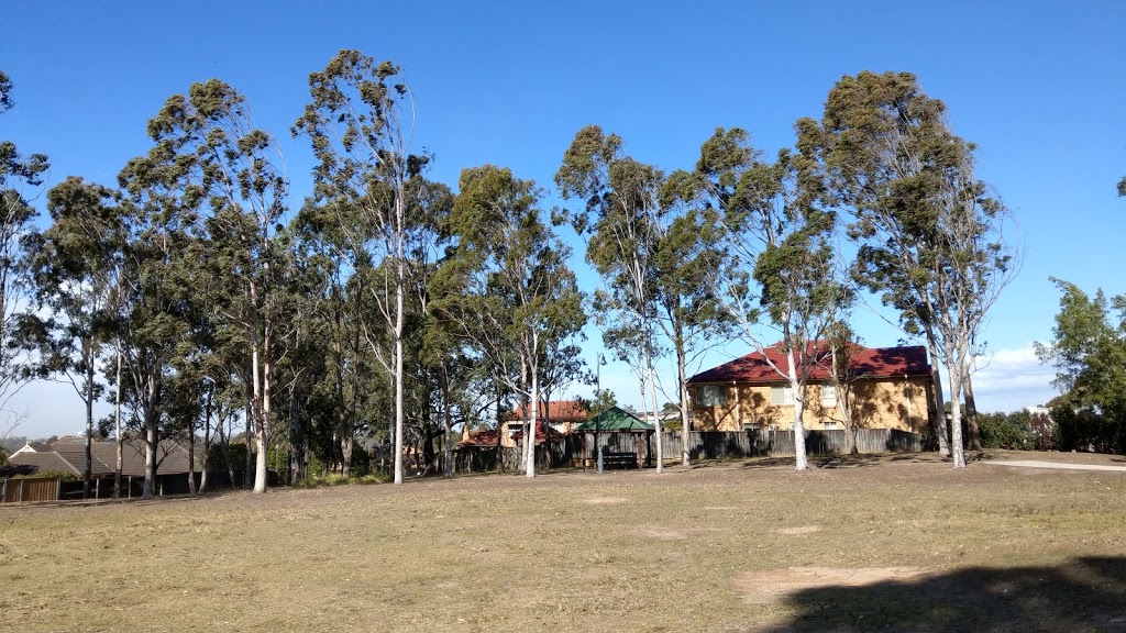 Roy Dudley Park | park | Roy Dudley Park, Beaumont Hills NSW 2155, Australia | 0298430555 OR +61 2 9843 0555