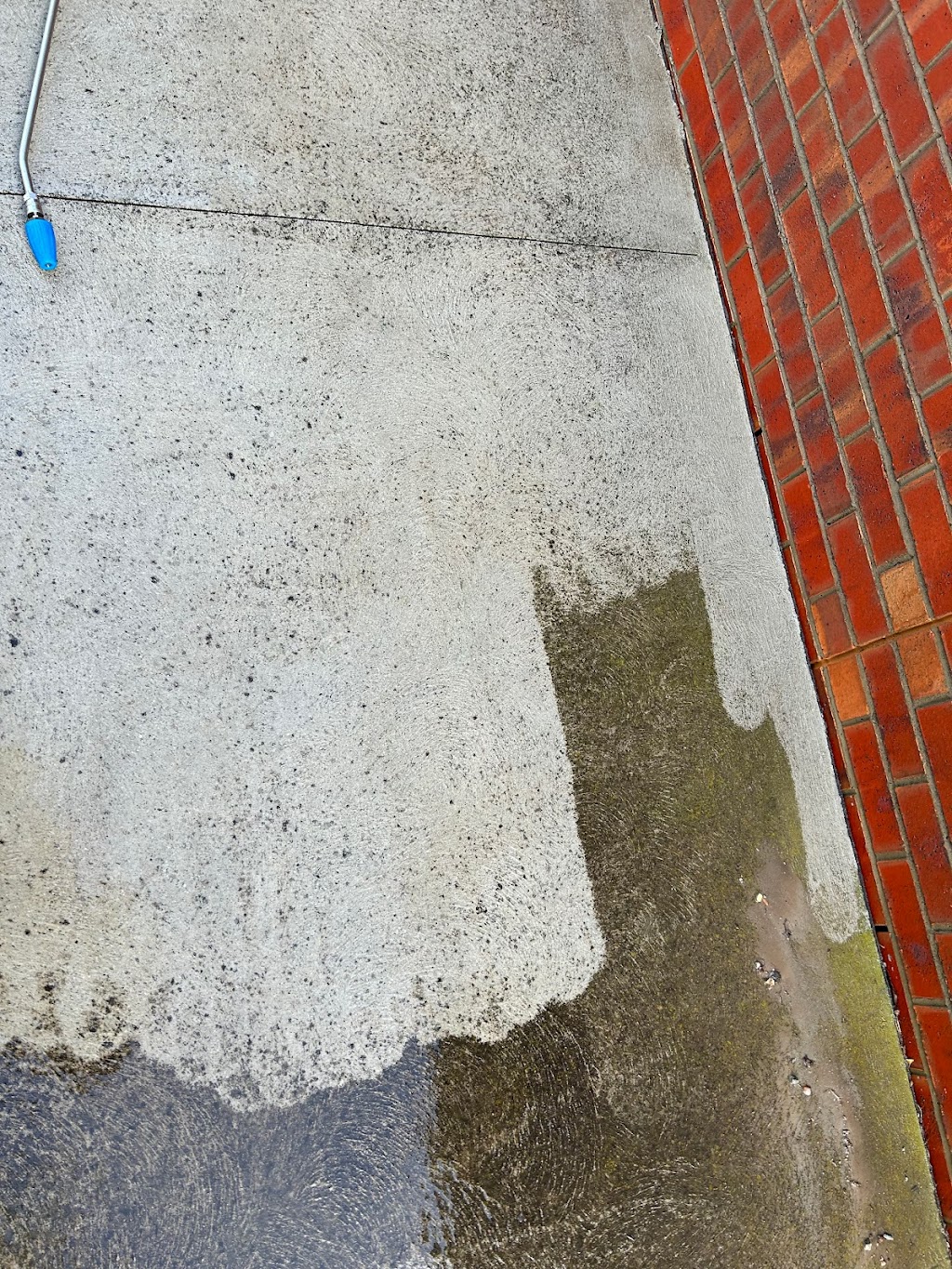 Svp pressure washing | 62 Haugh St, Lovely Banks VIC 3213, Australia | Phone: 0481 169 403
