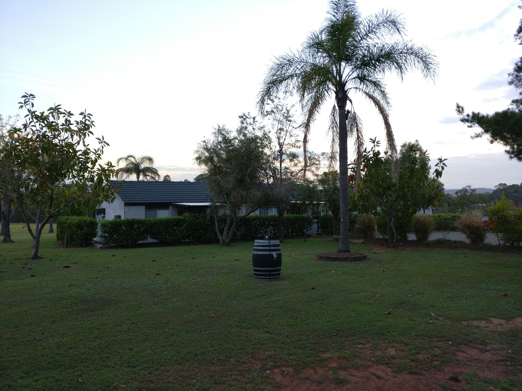 Windarra Lodge | 266 De Beyers Rd, Pokolbin NSW 2320, Australia | Phone: (02) 4998 7648