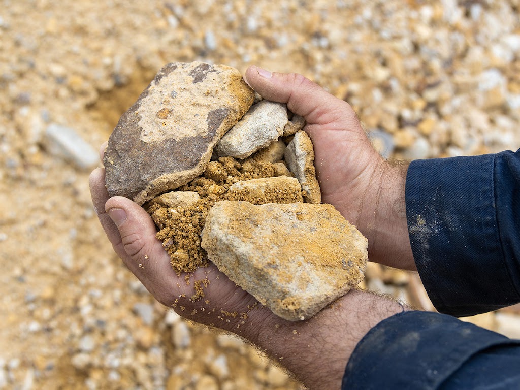 Mountain Sand & Stone Supplies |  | 1739 Wisemans Ferry Rd, Central Mangrove NSW 2250, Australia | 0415388656 OR +61 415 388 656
