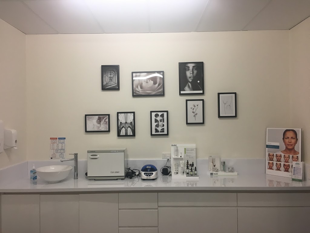 The Bridge Clinic Skin & Cosmetic Medicine | hair care | 10 Old Coast Rd, Halls Head WA 6210, Australia | 0895824944 OR +61 8 9582 4944