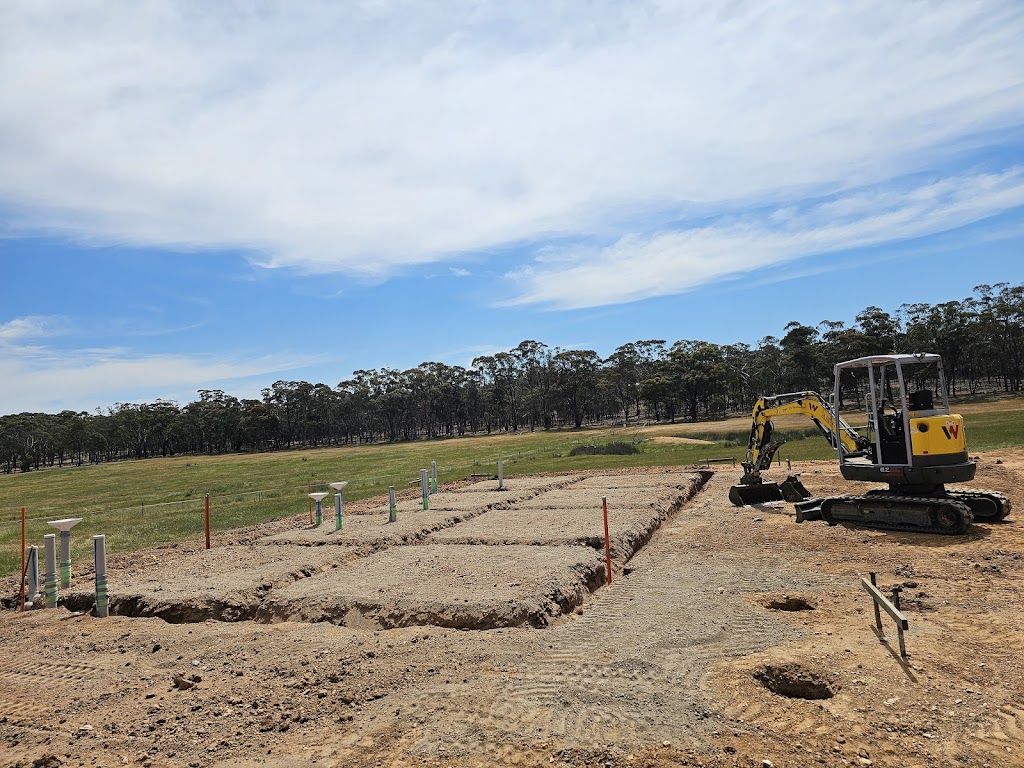 TJH Construction | 52 Lethebys Rd, Sailors Gully VIC 3556, Australia | Phone: 0447 672 176