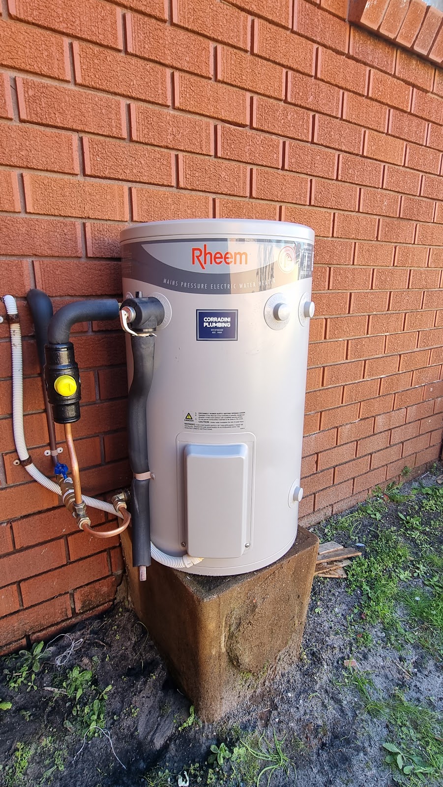 Corradini Plumbing Wollongong | 76 William James Dr, Mount Kembla NSW 2526, Australia | Phone: 0412 722 330