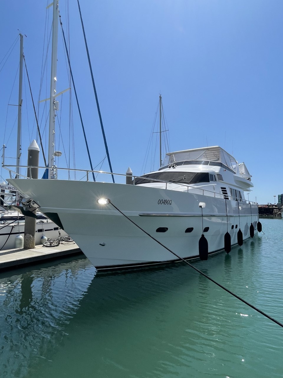 Buff & Shine Boat Detailing SEQ | Masthead Way, Hope Island QLD 4212, Australia | Phone: 0466 248 233