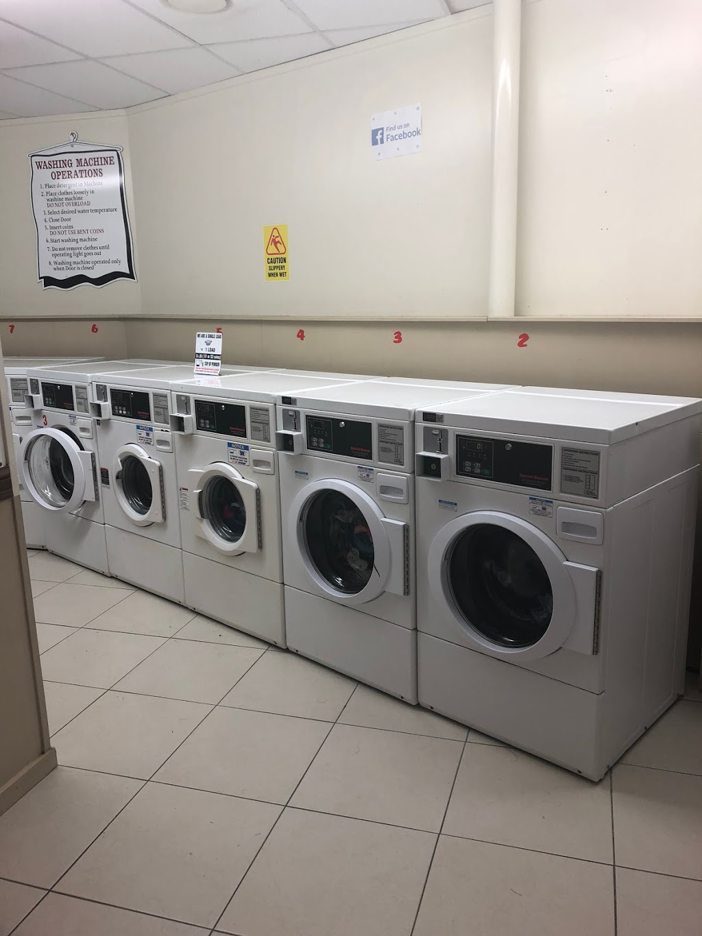 Murrumba Downs Laundromat | 17/274 Dohles Rocks Rd, Murrumba Downs QLD 4503, Australia | Phone: 1300 362 233