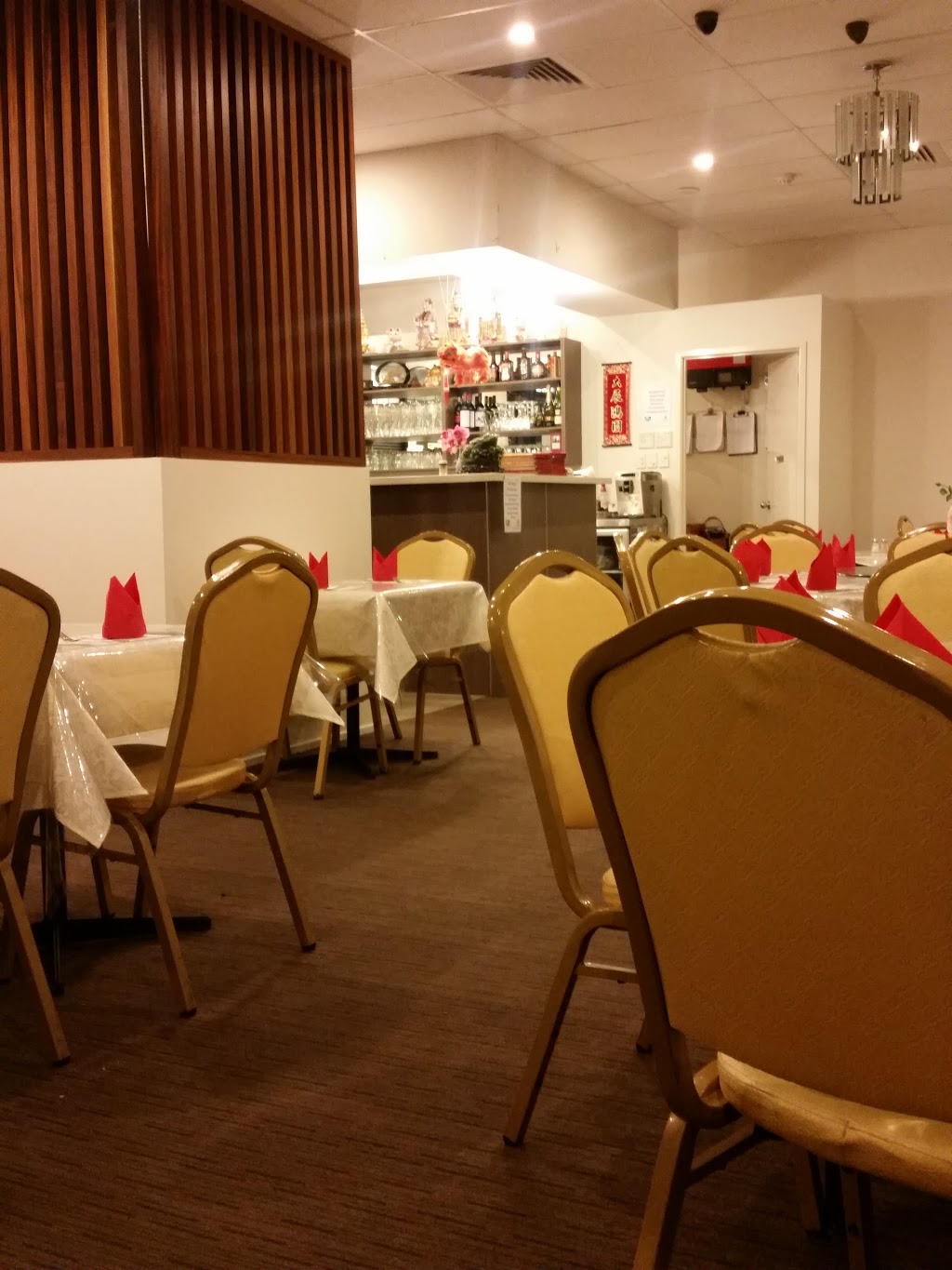 Golden Inn Chinese Restaurant | meal takeaway | 14/133 Brisbane St, Jimboomba QLD 4280, Australia | 0755477388 OR +61 7 5547 7388