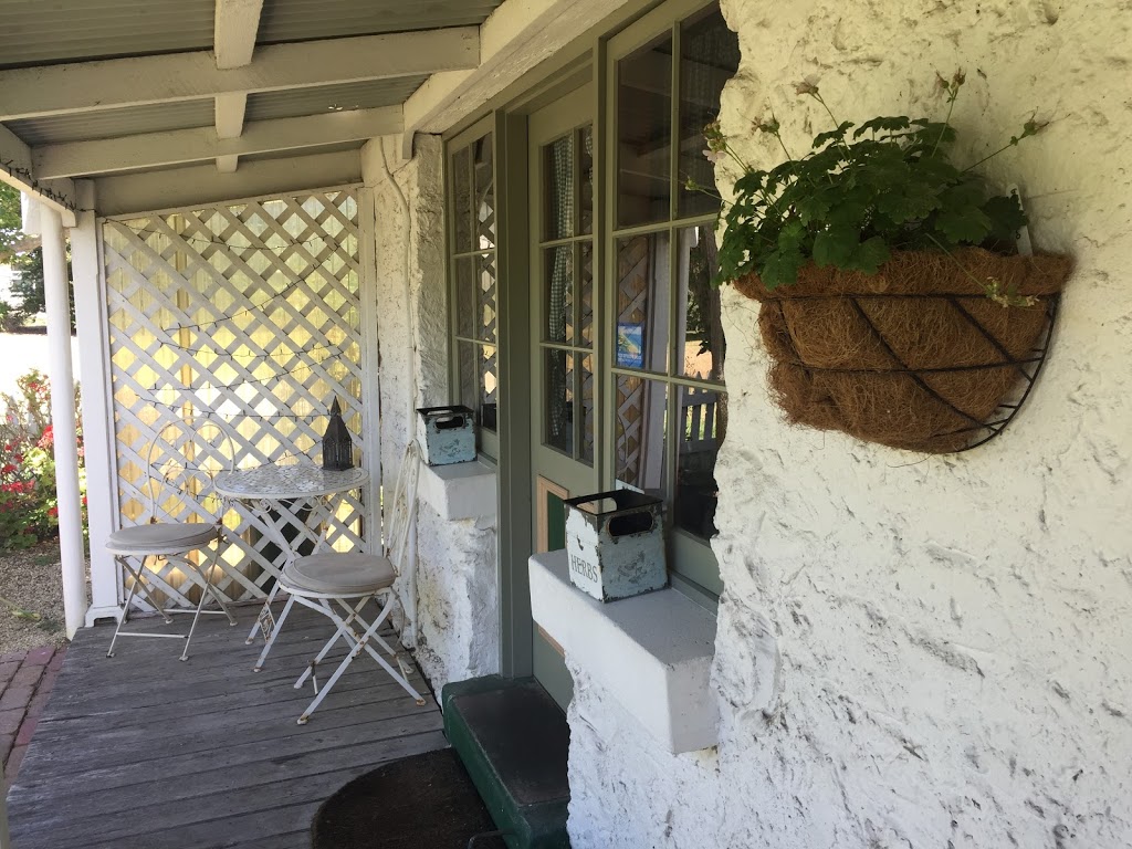 Sarahs Cottage | lodging | 24 Julian St W, Penola SA 5277, Australia | 0400646699 OR +61 400 646 699