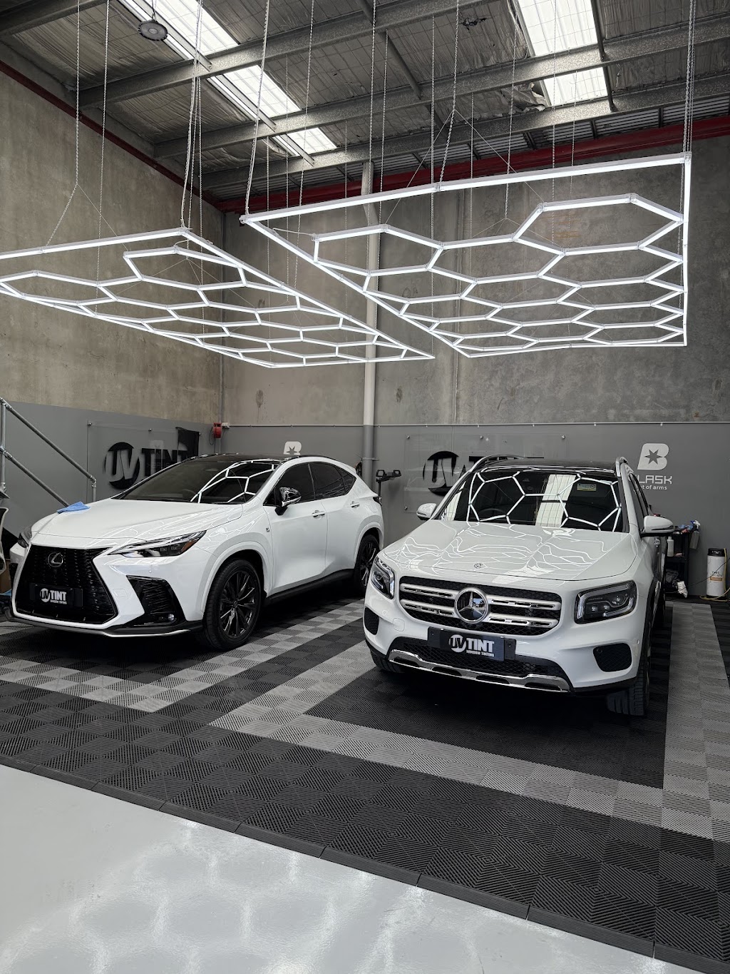 UV Tints | Unit 3/4 Essex St, Minto NSW 2566, Australia | Phone: (02) 8711 6600