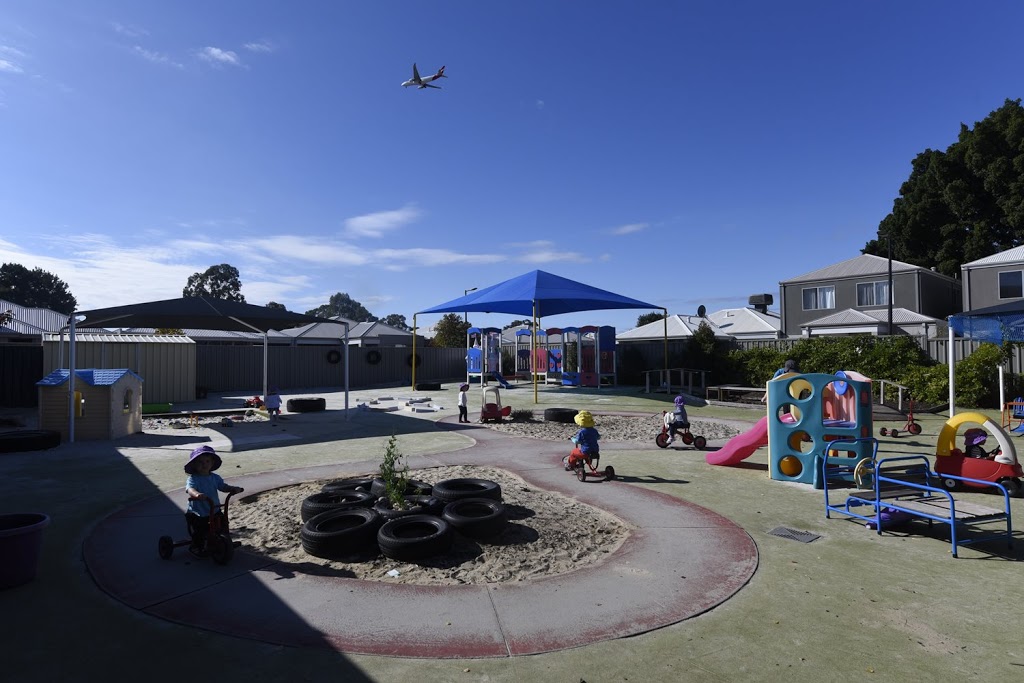 Goodstart Early Learning Queens Park | 146 Railway Parade, Queens Park WA 6107, Australia | Phone: 1800 222 543