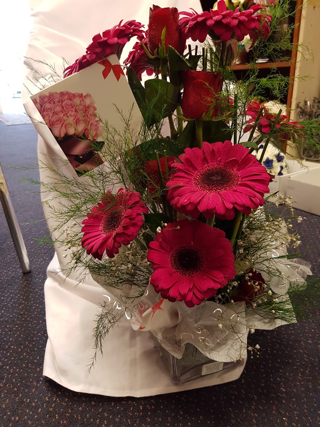 Johannas 4 Flowers & Gifts | florist | 555 Orton Rd, Oakford WA 6121, Australia | 0434390363 OR +61 434 390 363