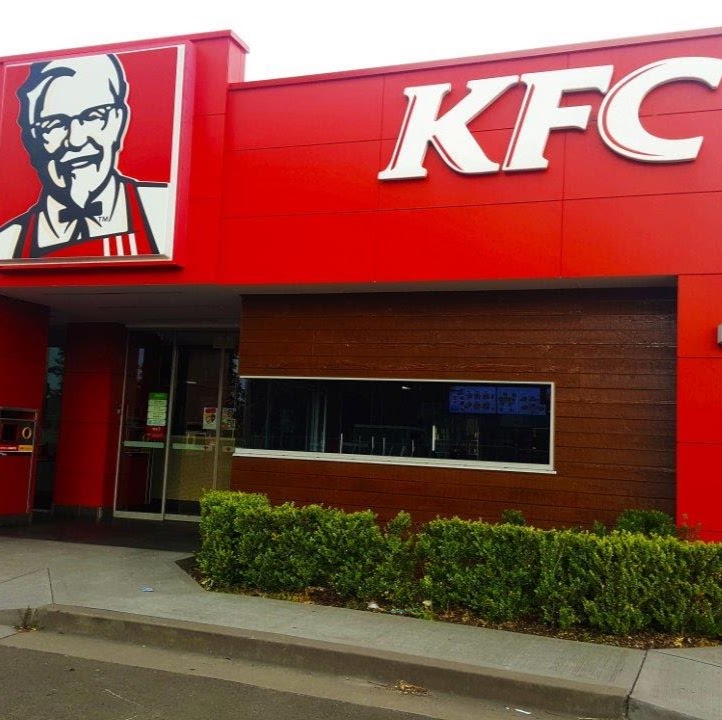 KFC Bomaderry | meal takeaway | 320 Princes Hwy, Bomaderry NSW 2541, Australia | 0244210175 OR +61 2 4421 0175