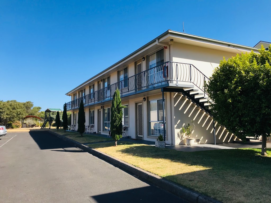 Bayside Lodge | lodging | 30 Pertobe Rd, Warrnambool VIC 3280, Australia | 0355627323 OR +61 3 5562 7323