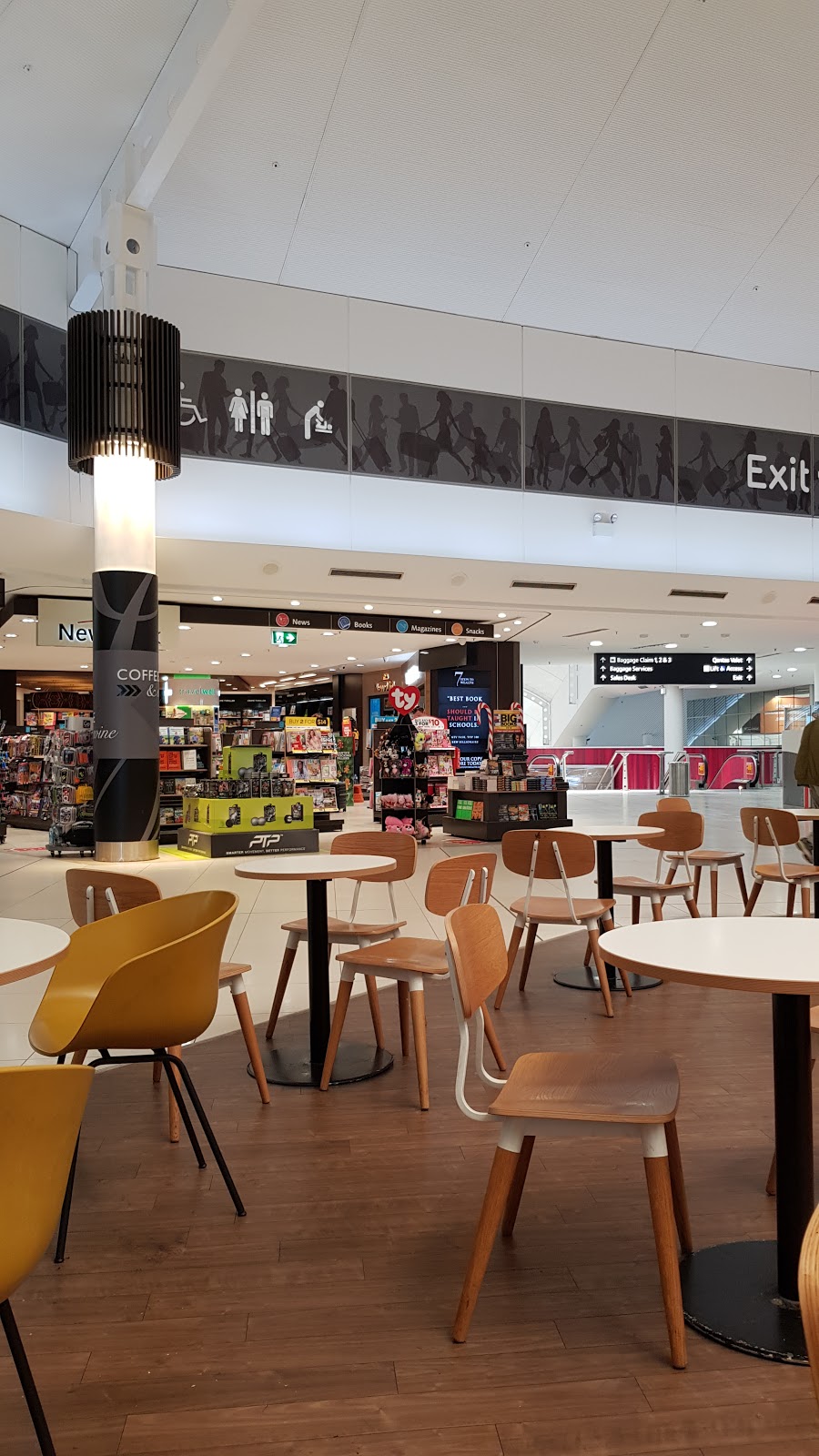Qantas International Terminal - Perth | 30 Brearley Ave, Perth Airport WA 6105, Australia | Phone: 13 13 13