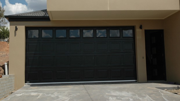 G T Roller Doors | 25 Louden St, California Gully VIC 3556, Australia | Phone: (03) 5446 7287