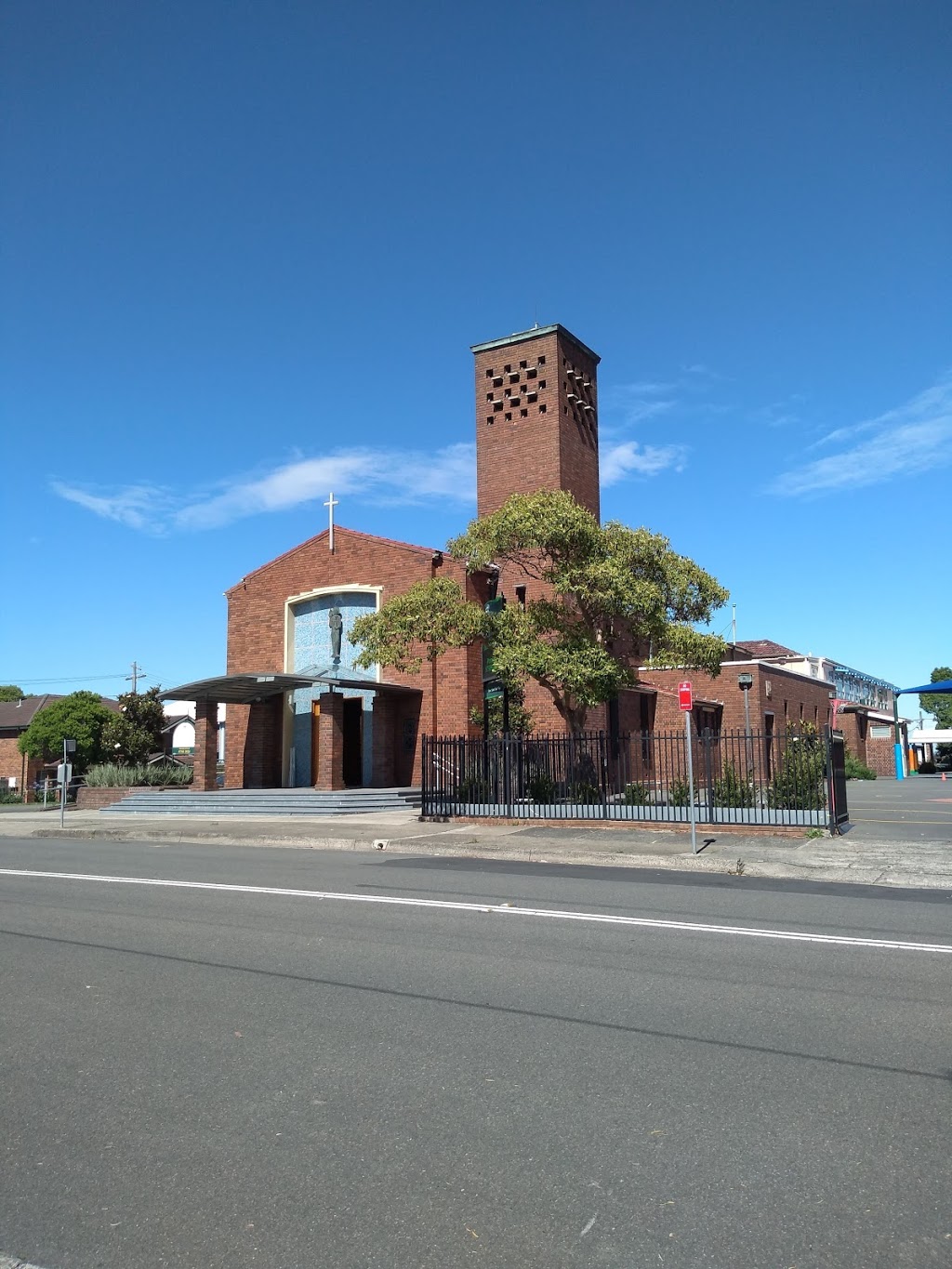 St Francis Xaviers Catholic Church Ashbury | church | 54 Leopold St, Ashbury NSW 2193, Australia | 0297983924 OR +61 2 9798 3924