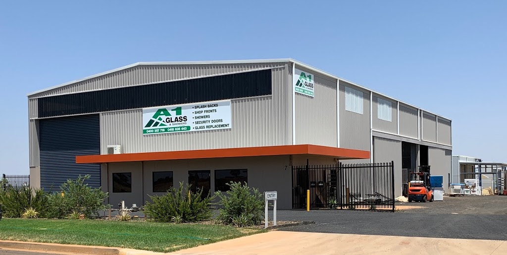 A1 Glass & Showers | store | 7 Capital Dr, Dubbo NSW 2830, Australia | 0268820560 OR +61 2 6882 0560