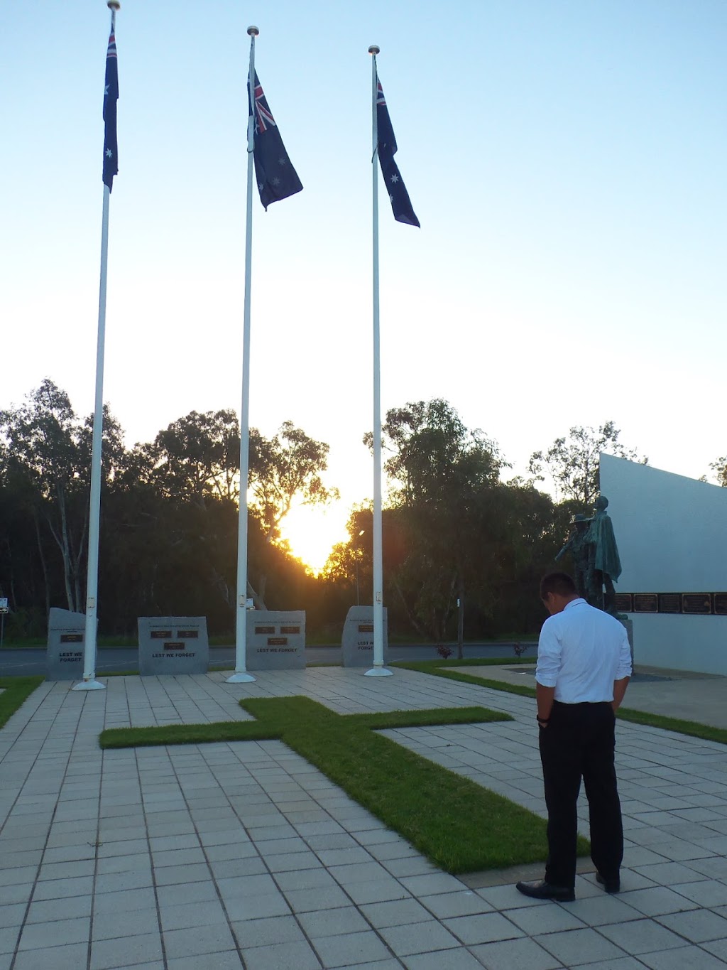 War Memorial | park | Shepparton VIC 3630, Australia