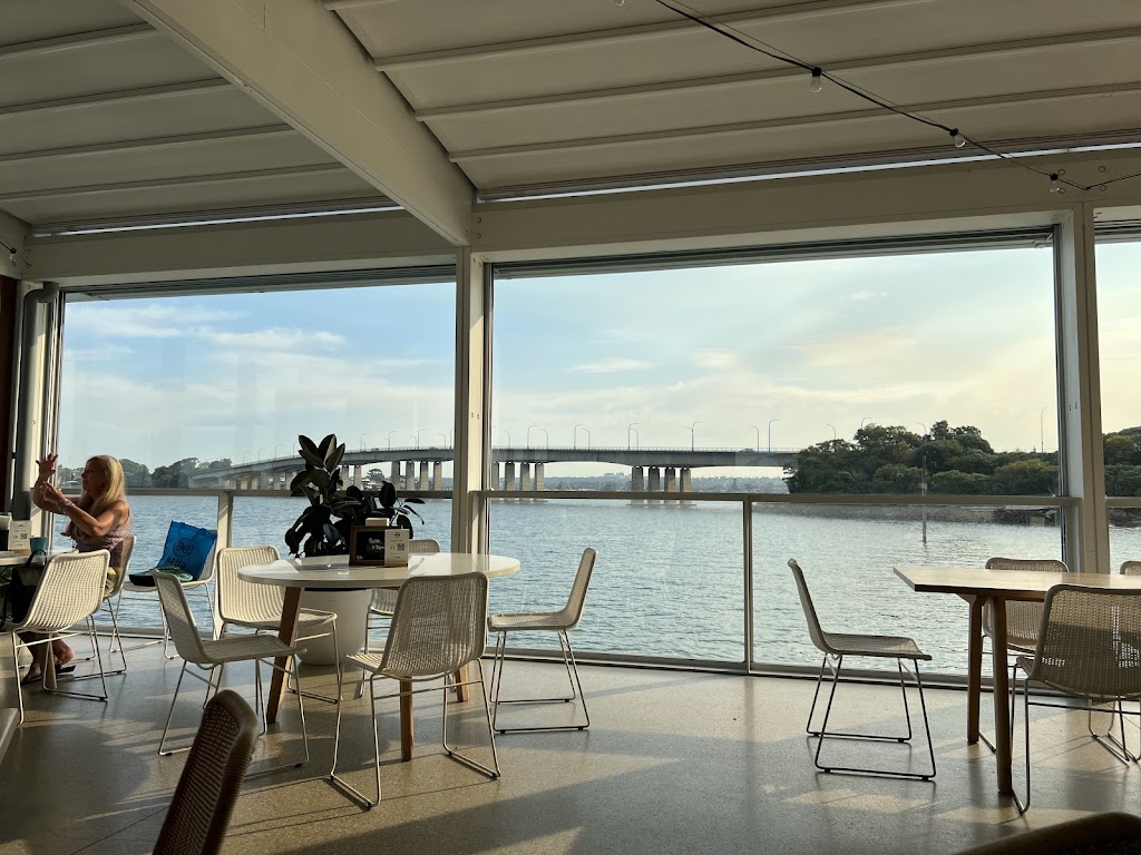 Blue Horizon | 2 Riverside Dr, Sans Souci NSW 2219, Australia | Phone: (02) 9873 8734