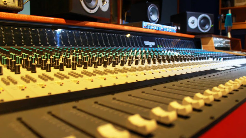Heaven Recording Studios | electronics store | 1 Fairtrader Dr, Yamba NSW 2464, Australia | 0405123180 OR +61 405 123 180