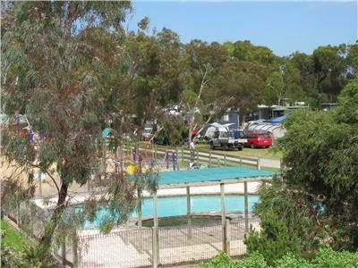 Aldinga Beach Holiday Park | campground | Cox Rd, Aldinga Beach SA 5173, Australia | 0885563444 OR +61 8 8556 3444