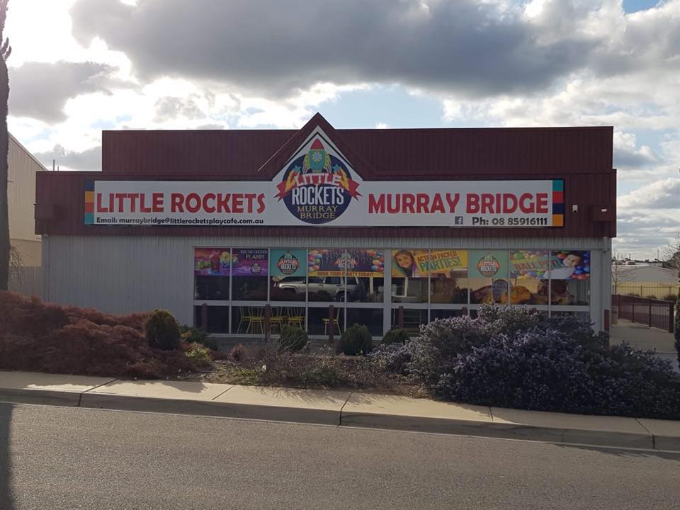 Little Rockets Play Cafe Murray Bridge | cafe | 4 Chris Collins Ct, Murray Bridge SA 5253, Australia | 0885916111 OR +61 8 8591 6111