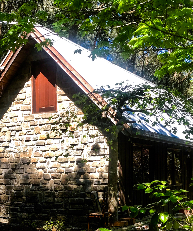 Emerald Star Cottages | lodging | 10 Stewart Rd, Emerald VIC 3782, Australia | 0499805000 OR +61 499 805 000