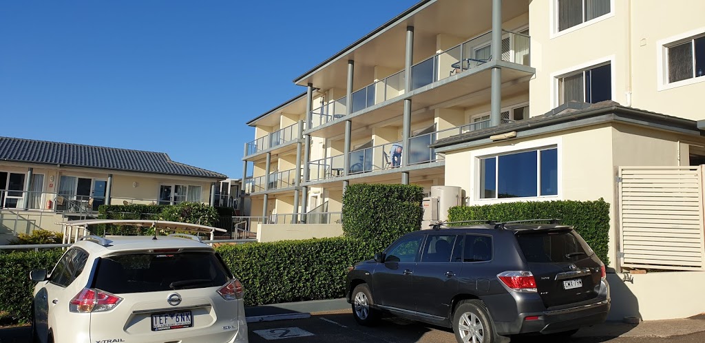 Amooran Oceanside Apartments and Motel | lodging | 30 Montague St, Narooma NSW 2546, Australia | 0244762198 OR +61 2 4476 2198