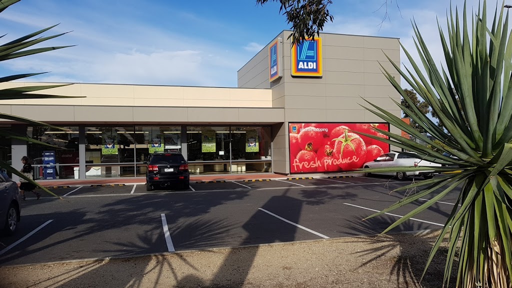 ALDI Altona Meadows | supermarket | 1 Central Ave, Altona Meadows VIC 3028, Australia
