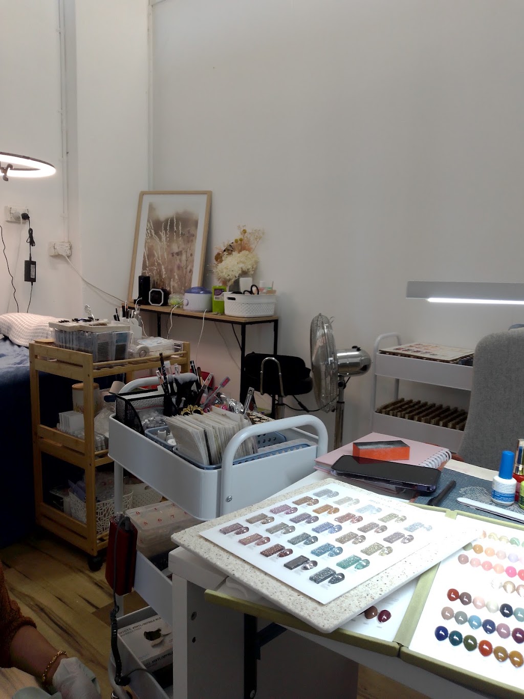 My House Nail & Eyelash | 48 Jane St, Cunnamulla QLD 4490, Australia | Phone: 0472 541 805
