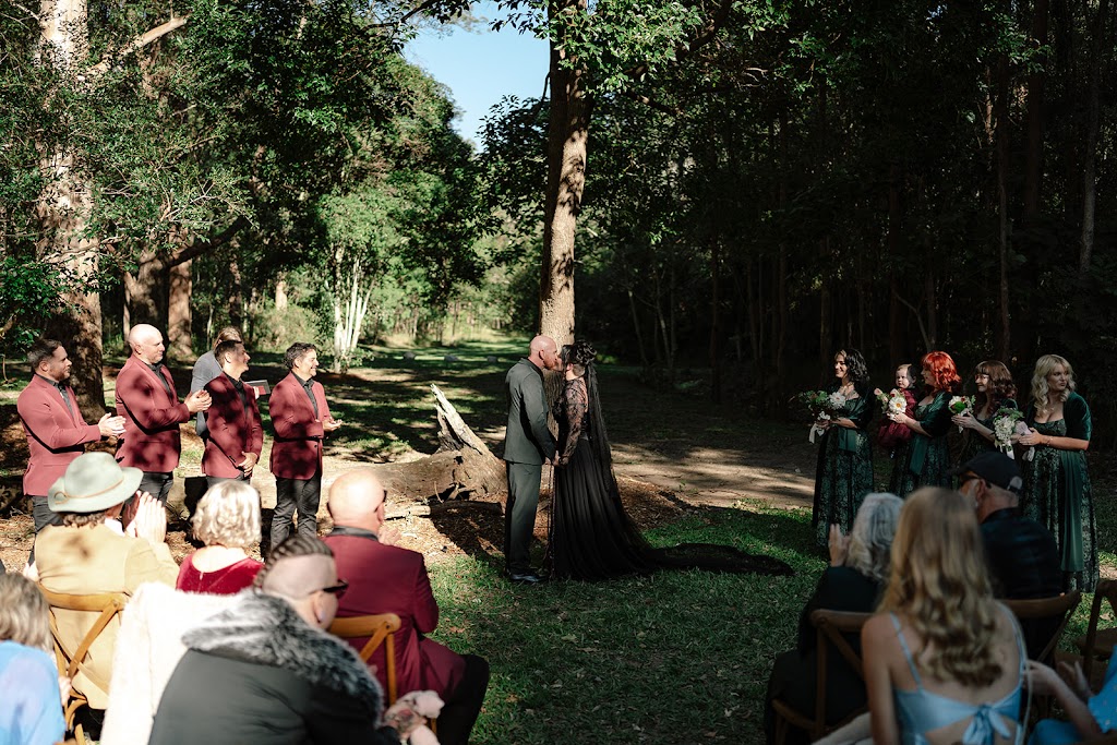 Allambi Retreat | 245 Cedar Creek Rd, Cedar Creek QLD 4520, Australia | Phone: 0404 080 639
