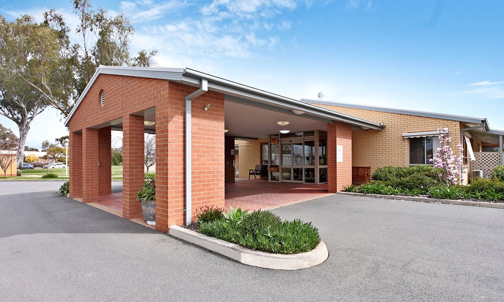 Southern Cross Care Moama Residential Aged Care | 82 Regent St, Moama NSW 2731, Australia | Phone: 1800 632 314