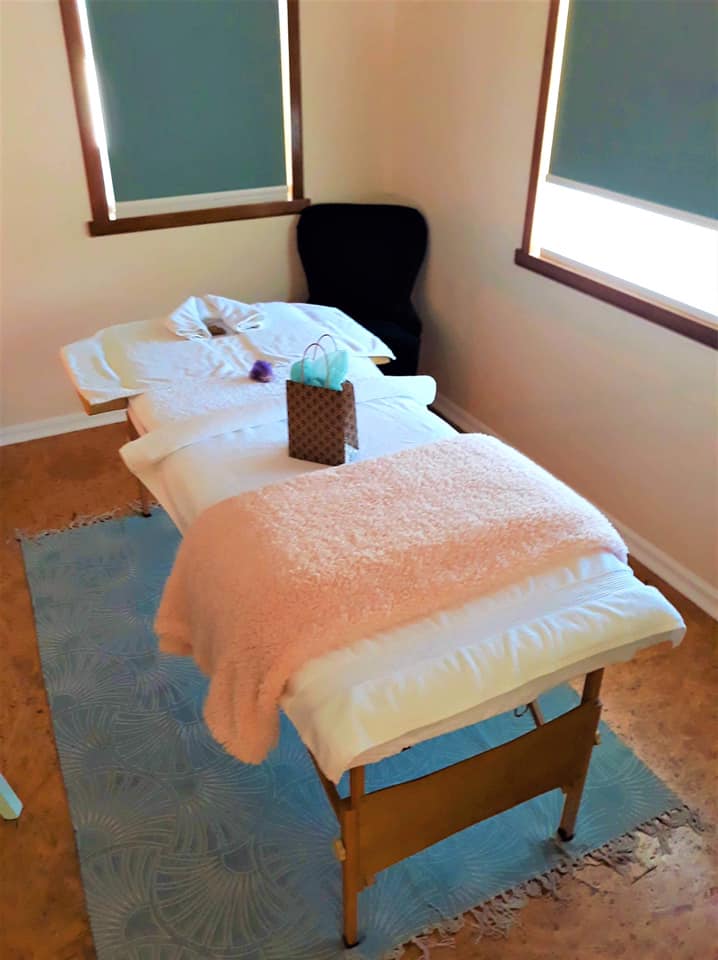 Natura Complementary Therapies |  | Accredited Massage Therapist ***10 + Years Experience***, 13 Seaview Rd, Cockatoo VIC 3781, Australia | 0401863157 OR +61 401 863 157