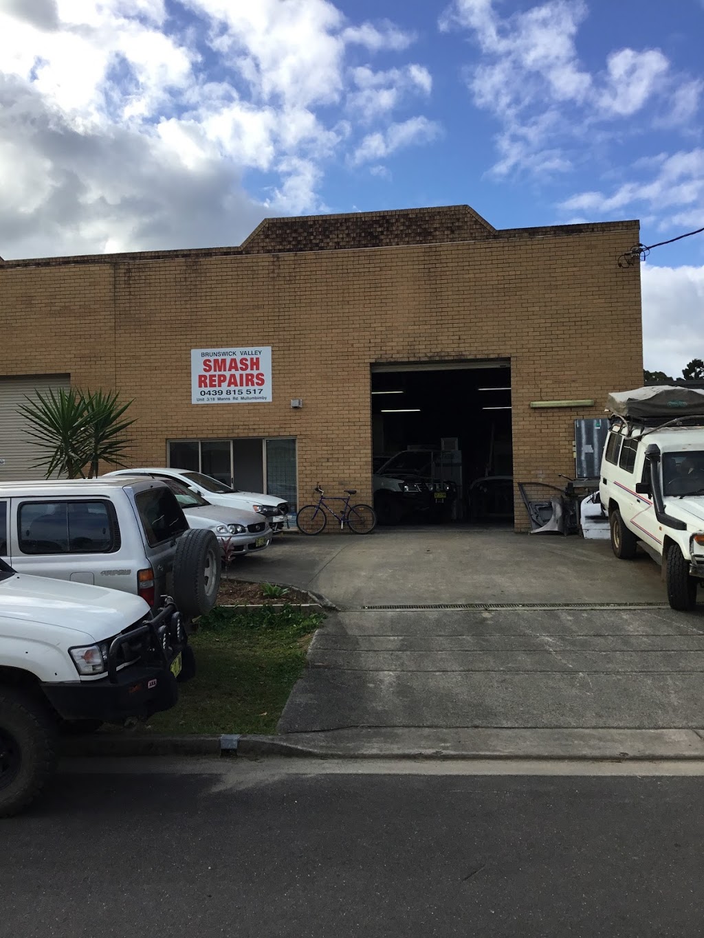 Brunswick Valley Smash Repairs | 18 Manns Rd, Mullumbimby NSW 2482, Australia | Phone: (02) 6684 6475
