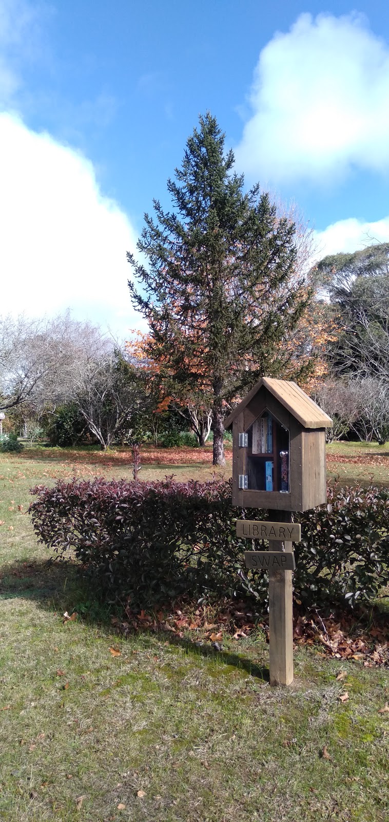 Book Box - Little Free Library | book store | 11 Watkins Dr, Moss Vale NSW 2577, Australia