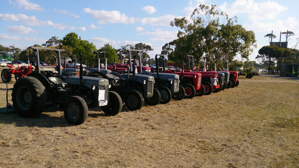 Warracknabeal Community Centre |  | Anzac Park Scott St, Warracknabeal VIC 3393, Australia | 0353941333 OR +61 3 5394 1333