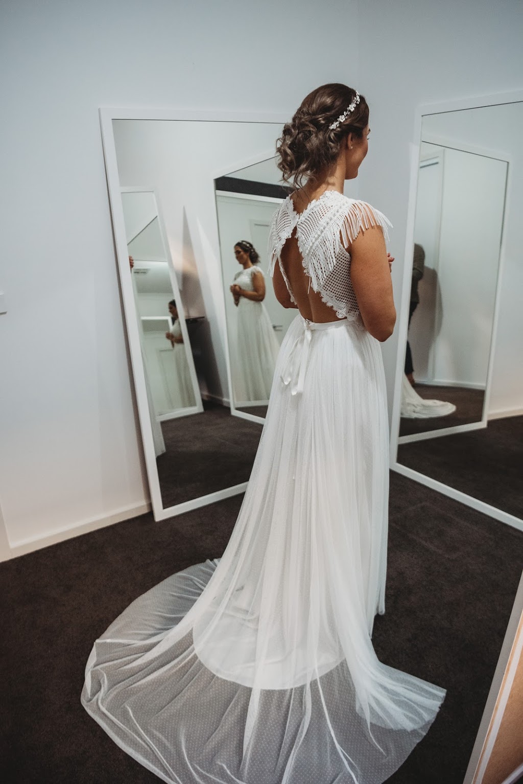 Pearls & Roses Bridal | clothing store | 390 Latrobe Terrace, Newtown VIC 3220, Australia | 0352222191 OR +61 3 5222 2191