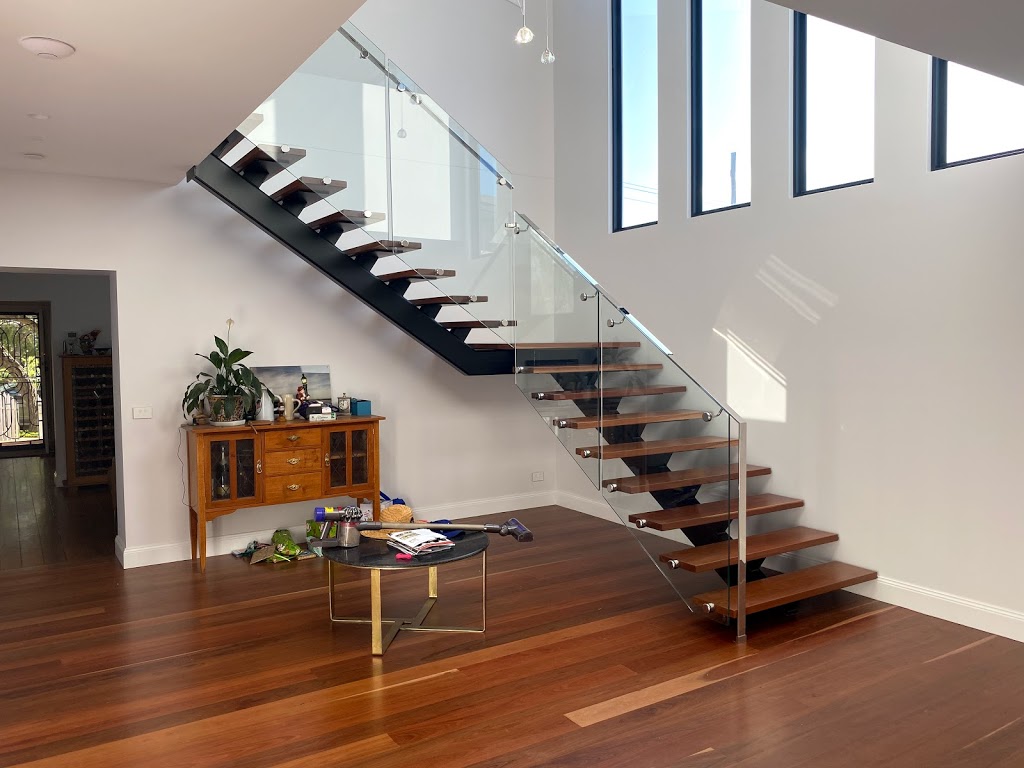 Master Glass & Glazing Newcastle |  | 829 Pacific Hwy, Belmont South NSW 2280, Australia | 0413151106 OR +61 413 151 106