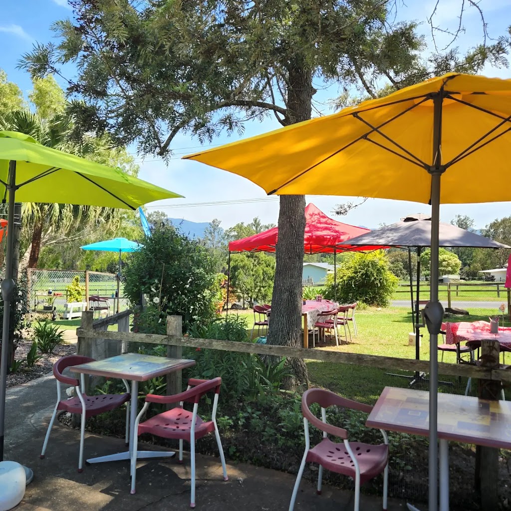 The Happy Apple Cafe | 2 Crooks Valley Rd, Crystal Creek NSW 2484, Australia | Phone: 0432 242 888